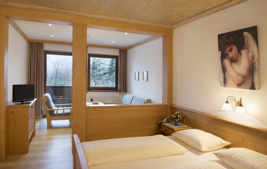 Hotel Gasthof Felsenkeller คุฟชไตน์ ภายนอก รูปภาพ